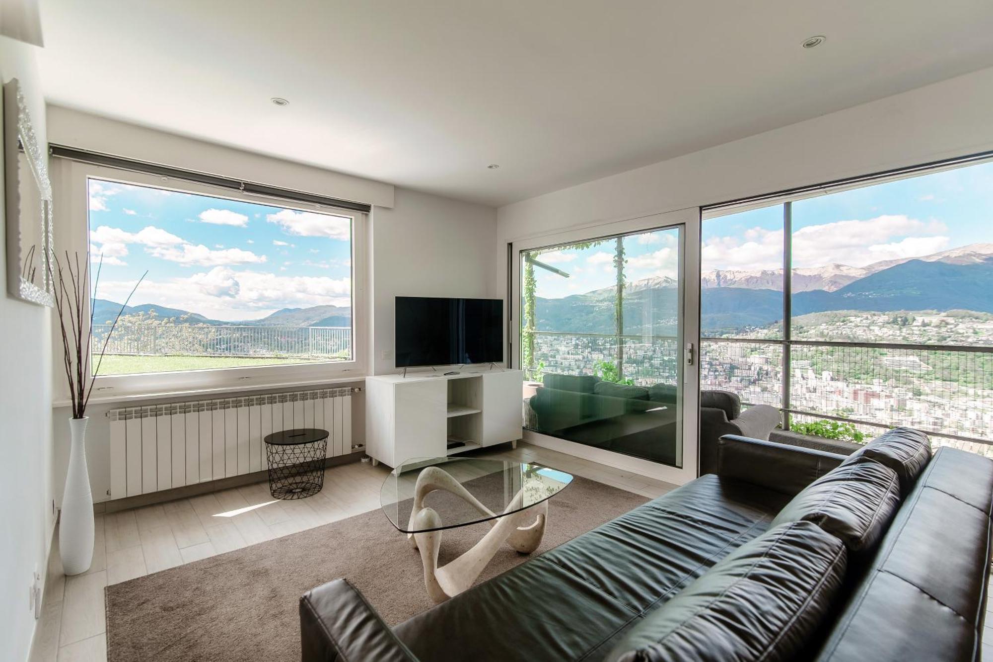 Reflection Lake By Quokka 360 - With A Magnificent Lake View Apartment *
